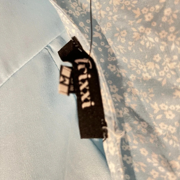 NEW with tags (NET) Franchesca’s Denim Blue with White Floral Print Romper - Picture 5 of 12